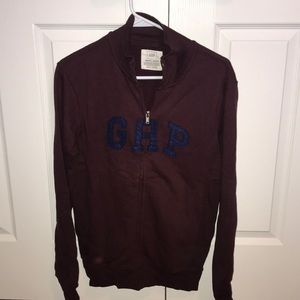 Gap sweater